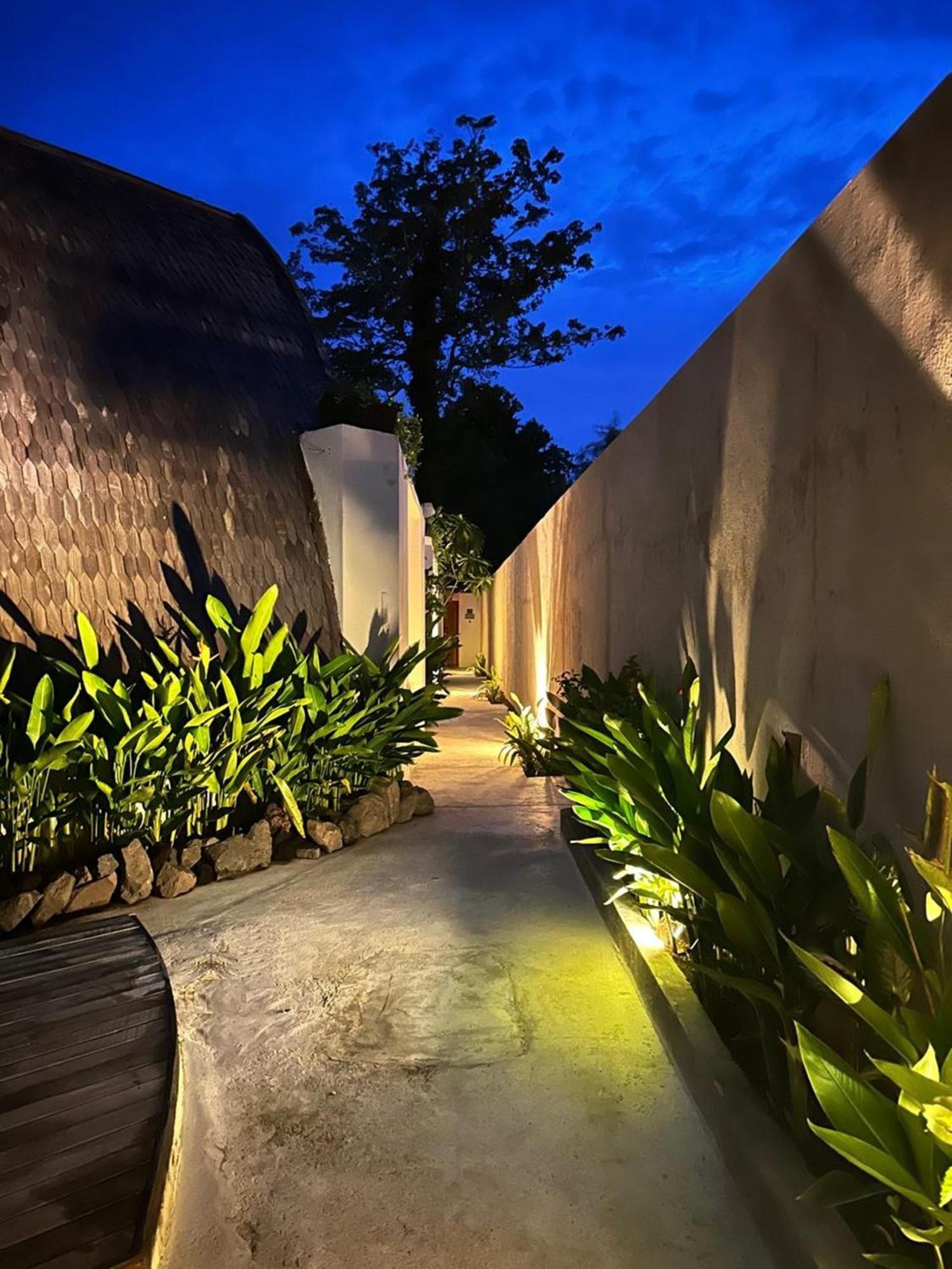 Abian Klumpu Villa & Spa Sanur Exteriör bild